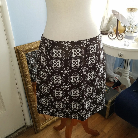 LOFT Mini Skirt | Chocolate Brown w/ White / Size 10 - Picture 4 of 5